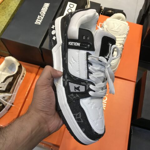 LVTN Sneakers