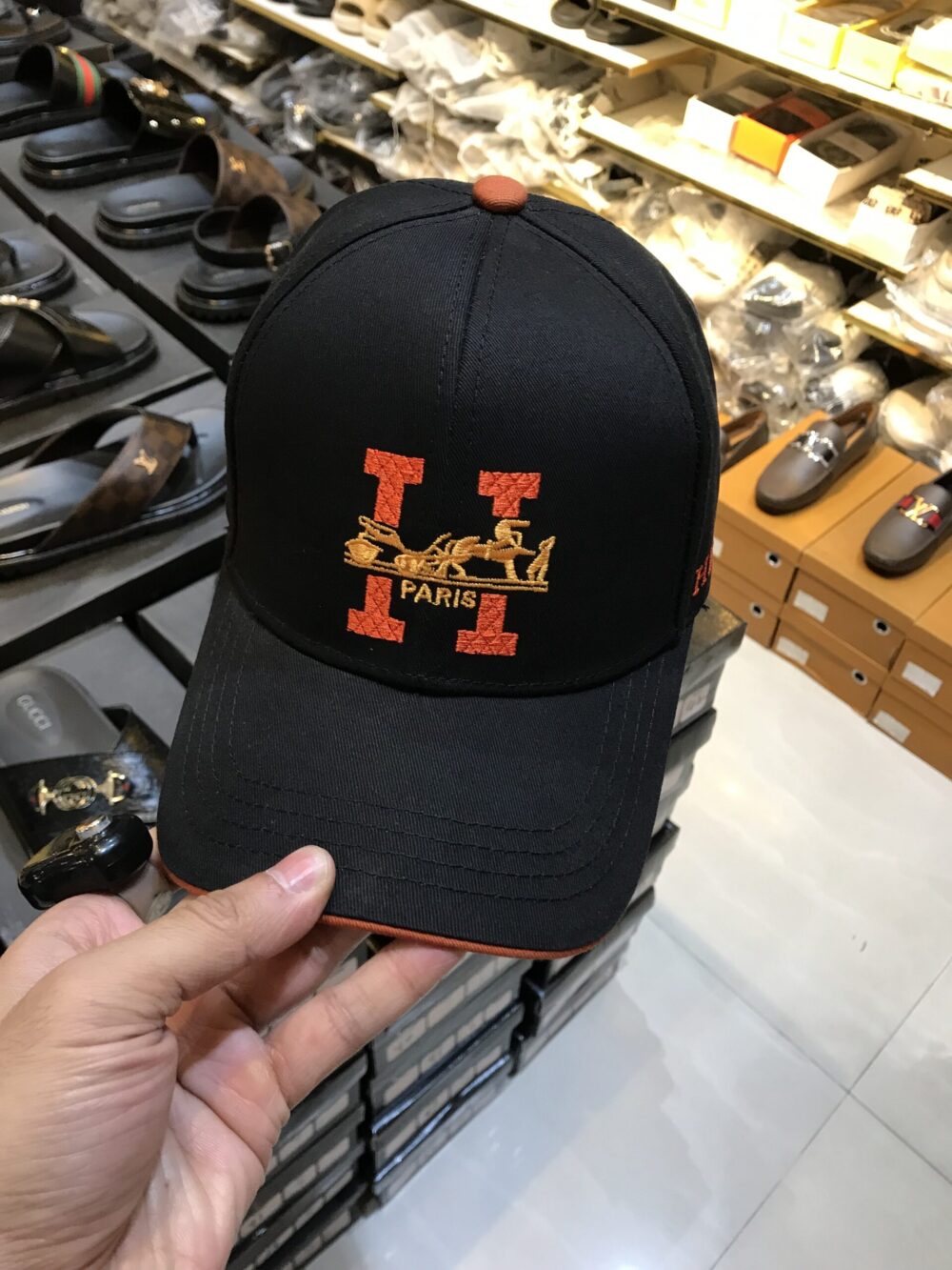 HRMS Cap