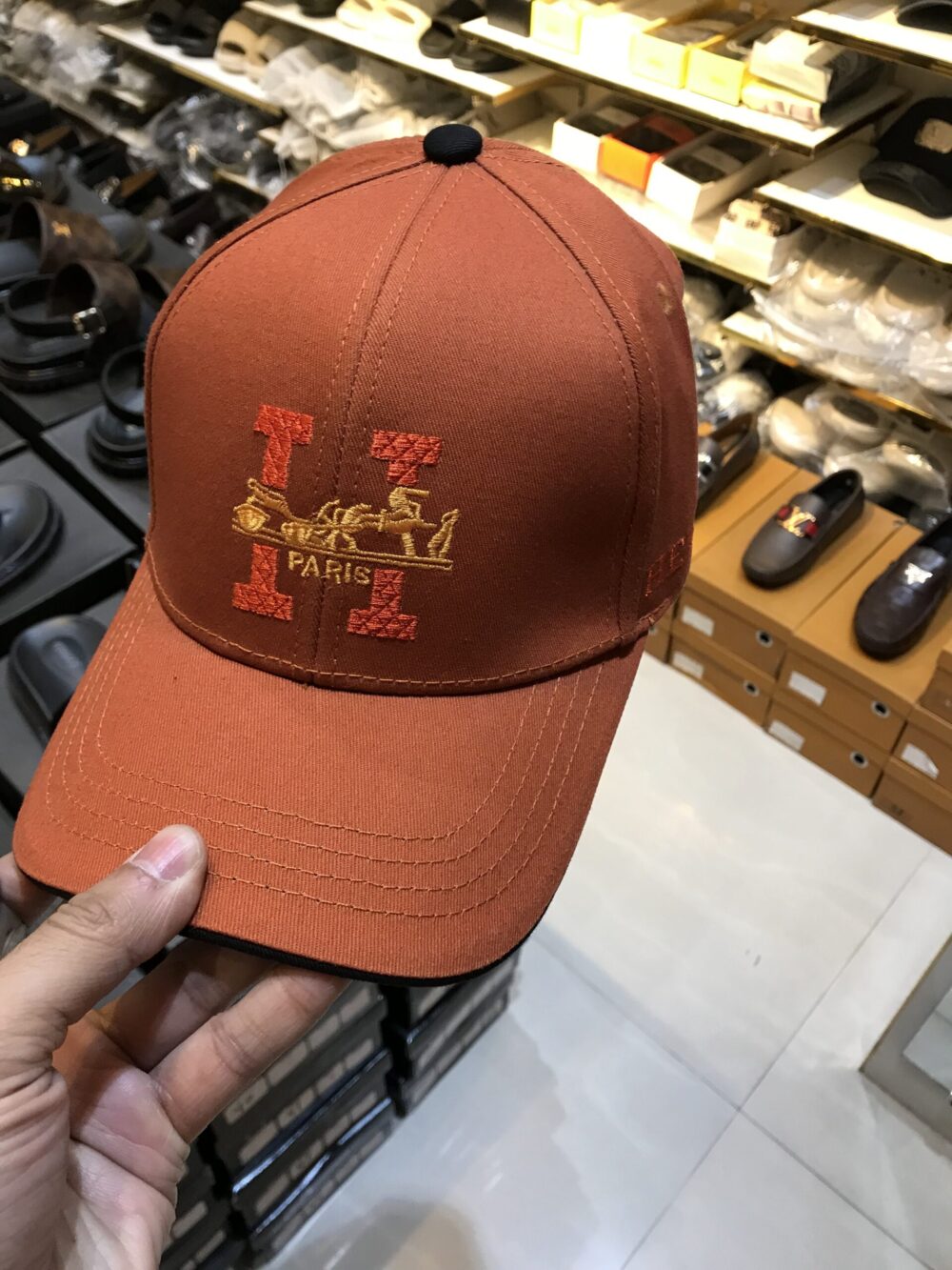 HRMS Cap