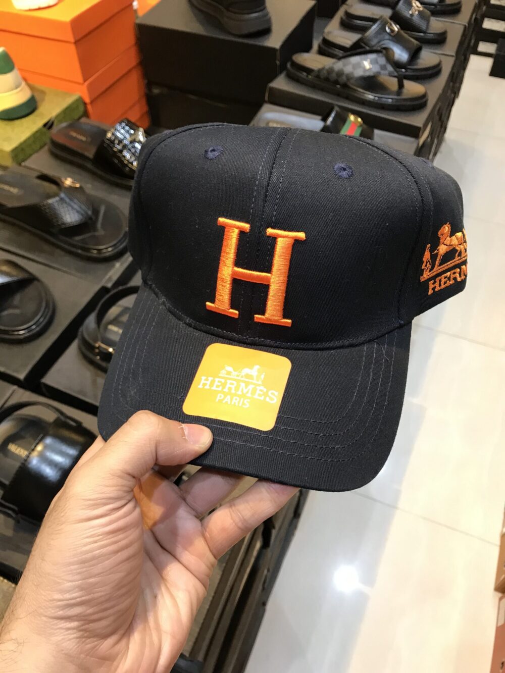 HRMS Cap