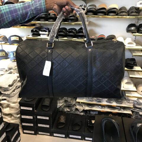 LVTN Leatherite material Bag