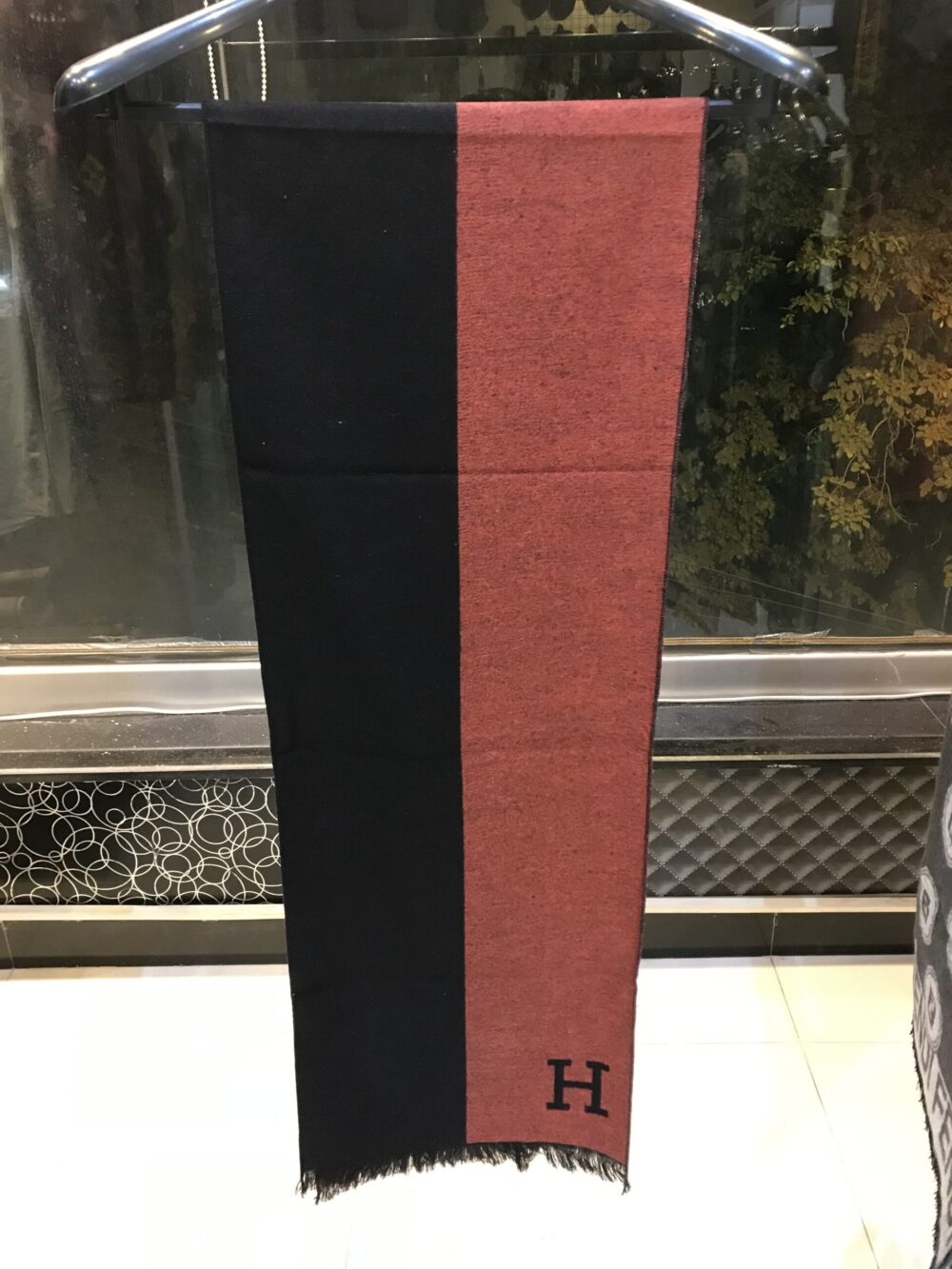 HRMS Scarf