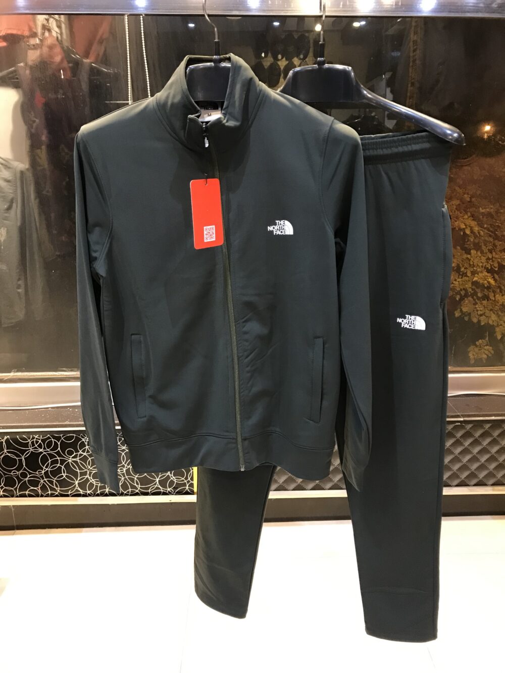 NRTH FACE Track Suit