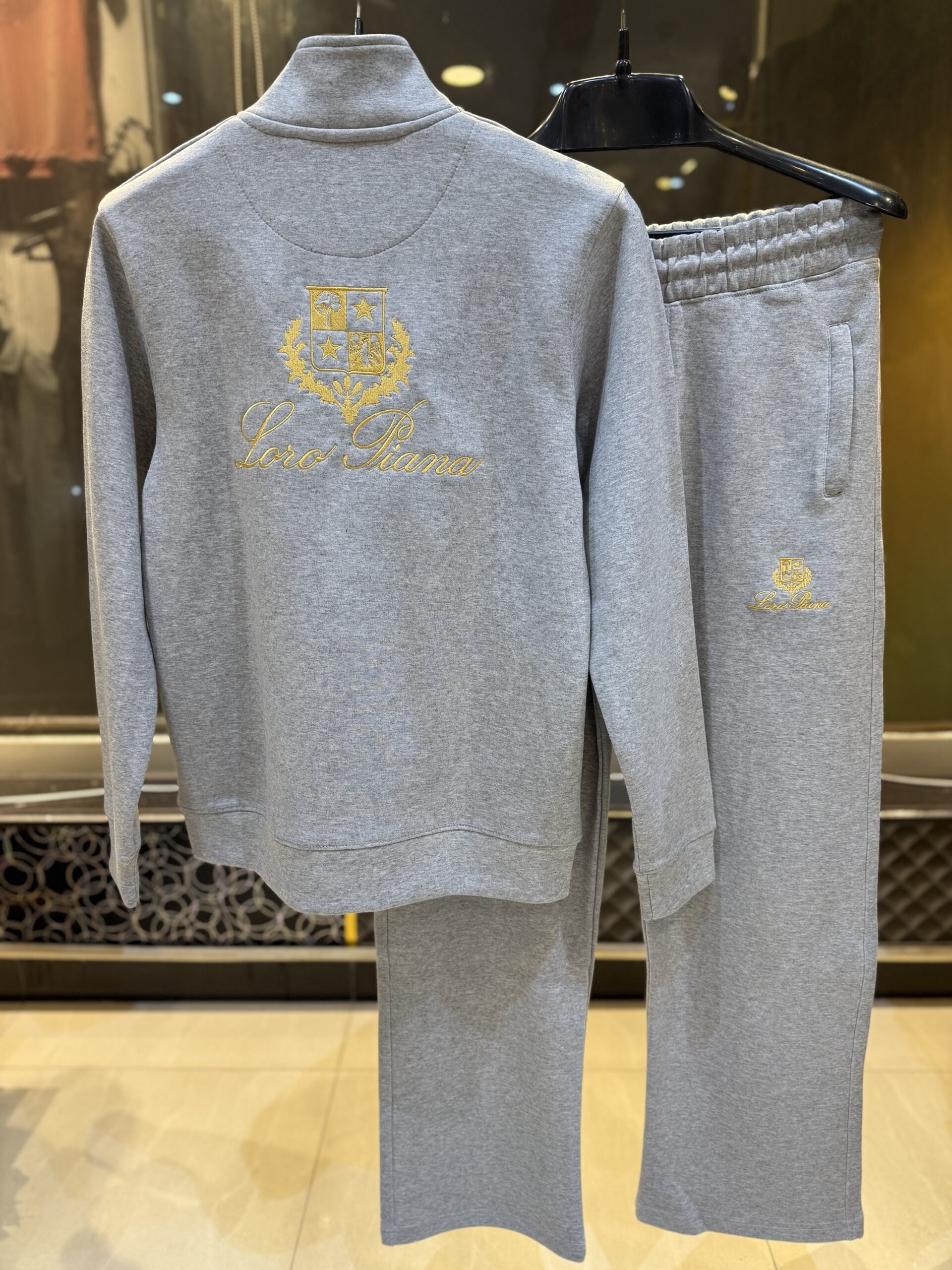 LRO PIANA Track Suit